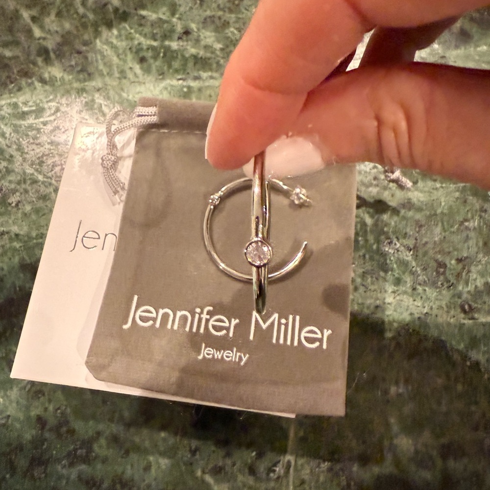 Jennifer Miller Hoop white gold plated hoop earrings NIB - Picture 5 of 7
